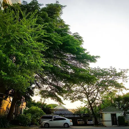 Baan Boonanan Apartment